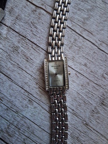Damen armbanduhr magnum - armbanduhr, ladies
