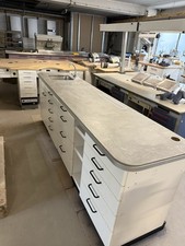 Freuding Gipstisch in Weis  mit Steinplatte , Gipstheke, Gipszeile