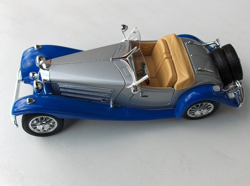 Burago modellauto mercedes - modellauto,