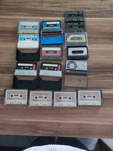 Compact cassette c - -,