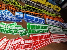 ÜBERKLEBT: 25-teiliges Sticker-Set, Aufkleber, Street Art, Fans, Ultras