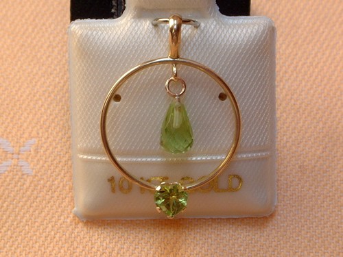 Exclusiver peridot anhänger - exclusiver,