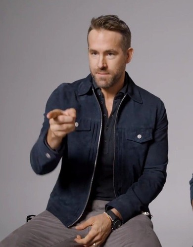 Ryan reynolds blue - cafe, racer