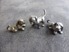 3 kleine Dackel Hund Figuren