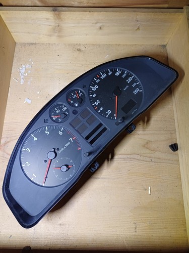 Audi kombiinstrument - a4,