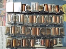 ELEKTRONIK BAUTEILE*26 STÜCK SIEMENS RELAIS*KONVOLUT*BASTLER*GOLDKONTAKTEN