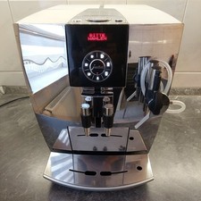 Jura Impressa J9 Kaffeevollautomat,One Touch,in Chrom/Silber/Pianowhite farben