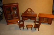 Schönes Konvolut Puppenstuben