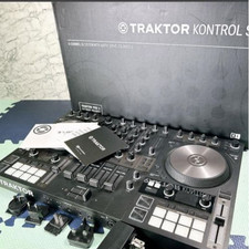 Native Instruments Traktor Kontrol S4 MK3 DJ Controller Mixer USB Gebraucht #...