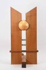 C25P01- Skulptur Liebendes Paar Holz Metall am Boden monogrammiert H M