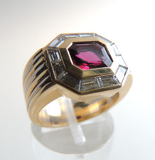 Exklusiver Rubinring mit