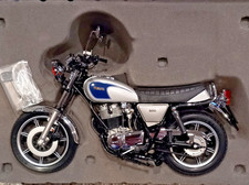Schuco Yamaha SR 500 - OVP -