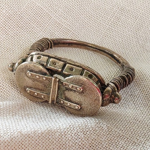 Antiker ethnischer ring aus - antiker,