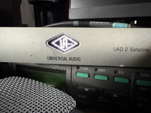 Universal audio uad - universal,