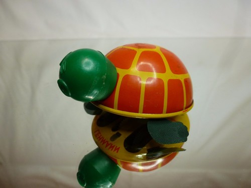 Vintage tin toy - tin, friction