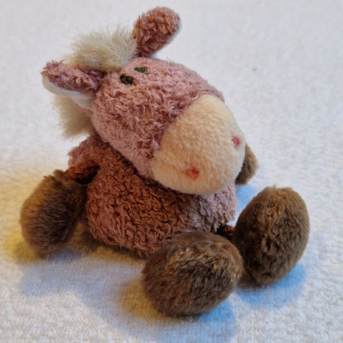 Nici pferd edward - -, sitzend