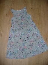 Kleid ohne Arm Größe 134/140