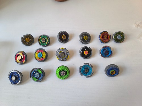 Beyblade hasbro hyperblades - beyblade,