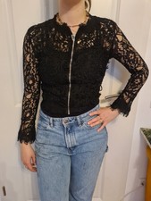 Hübsches Spitzen Jäckchen Gr. 36 schwarz Jacke aus Spitze Weste