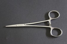 Arterienklemme Gefäßklemme