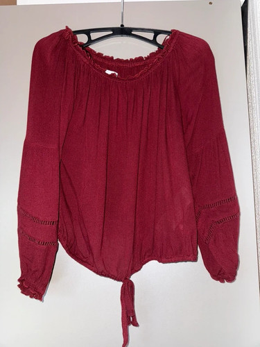 Hollister off shoulder - hollister,