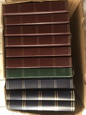 10 leere Alben mit je 32