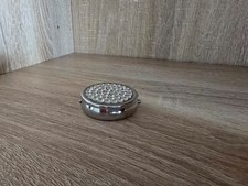 "Aschenbecher (zusammenklappbar!)" (La femme SLIMS) (Reise-Aschenbecher)