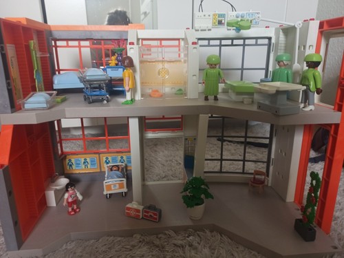 Playmobil krankenhaus - playmobil,