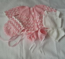 NEUE handgestrickte