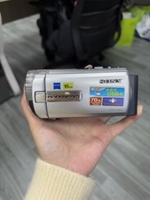 Sony Handycam DCR-SX85 Digital