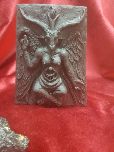 Baphomet figur aus schwarzem - baphomet,