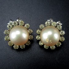 Klassische Entourage-Ohrclips