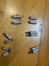 OYAIDE Cinch Stecker SLSCN4