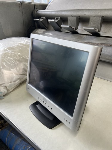 Vga lcd monitor modell - 15”,