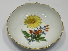 Meissen Schale 2,5 x 8 cm.  1