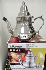 Marokkanische Teekanne mit