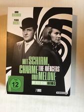 Mit Schirm Charme und Melone