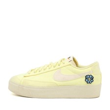 Nike Damen Blazer Low Platform