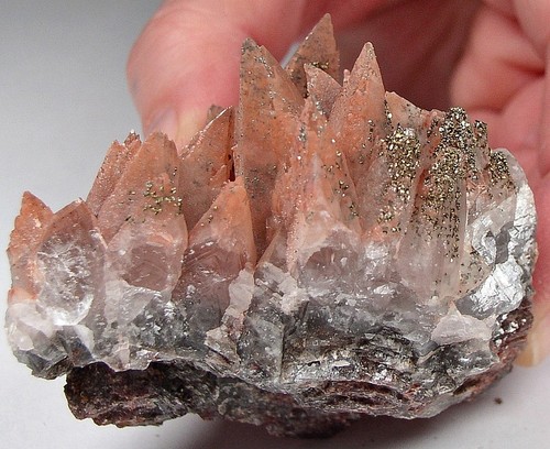 Calcit mit pyrit - calcit,