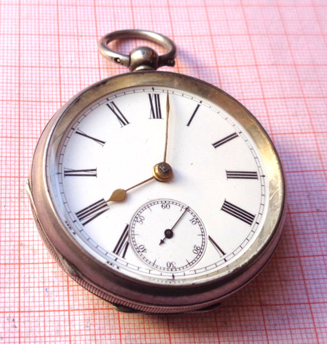 Antike schlüssel taschenuhr - schlüssel,