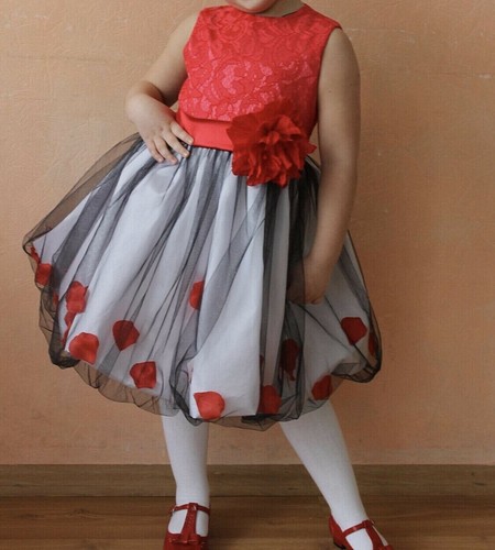 Neu mädchen kleid mit spitze - neu,