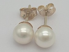 Gelbgold Akoya Ohrstecker / 8kt 333 Gold / Akoya-Perle / Ø 6,0mm / 1,1g