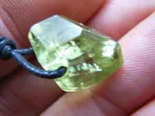 Gelb-grüner APATIT mit