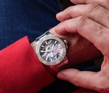 ORIS Aquis Date