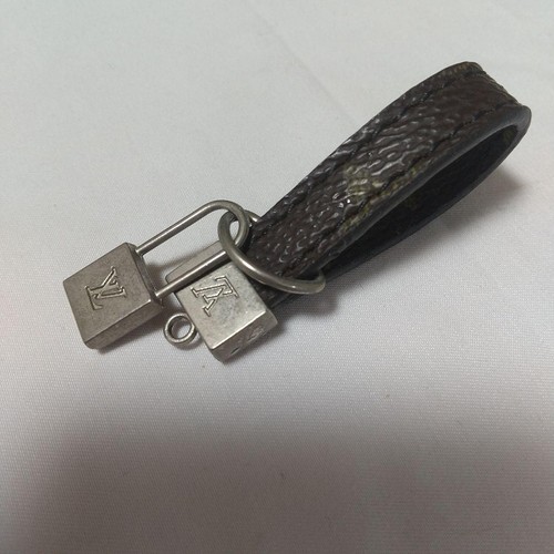 Louis vuitton monogram lock - vuitton,