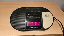 Radiowecker - CLATronic mit Nachlicht und Sleep-Funktion | Schwarz