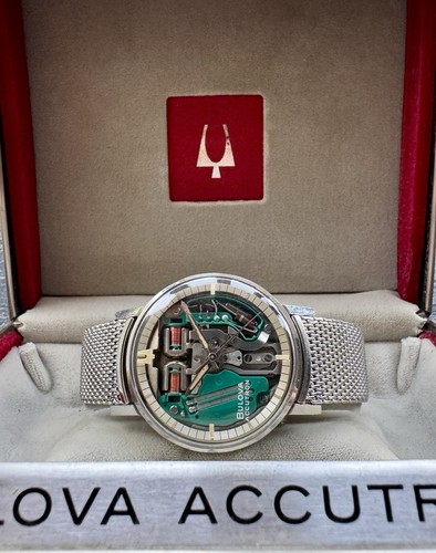 Bulova accutron spaceview - accutron,