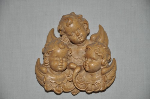 Putto relief aus holz - putto,