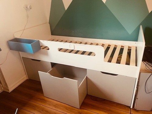 Kinderbett mit