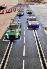 Carrera Digital 132 Bahn Autos Koffer Ersatzteile Tuning Reifen Slotcar